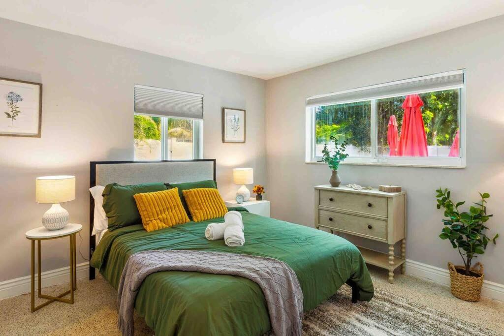 Private Oasis With Pool Near Beaches, Dining & Las Olas Fort Lauderdale Eksteriør bilde
