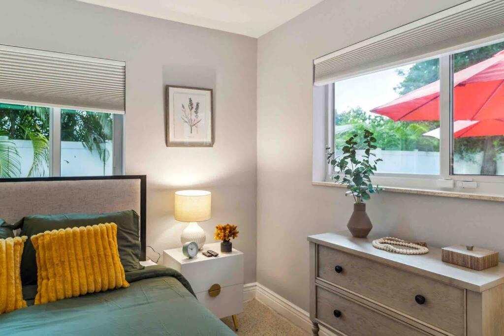 Private Oasis With Pool Near Beaches, Dining & Las Olas Fort Lauderdale Eksteriør bilde
