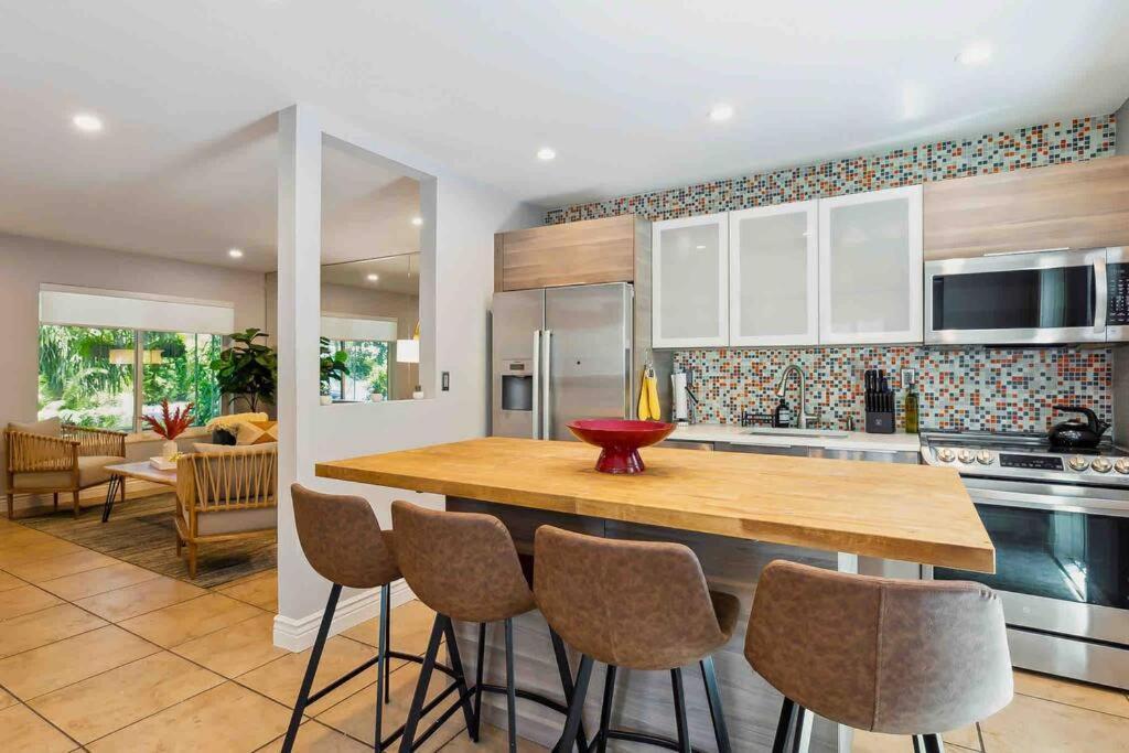 Private Oasis With Pool Near Beaches, Dining & Las Olas Fort Lauderdale Eksteriør bilde