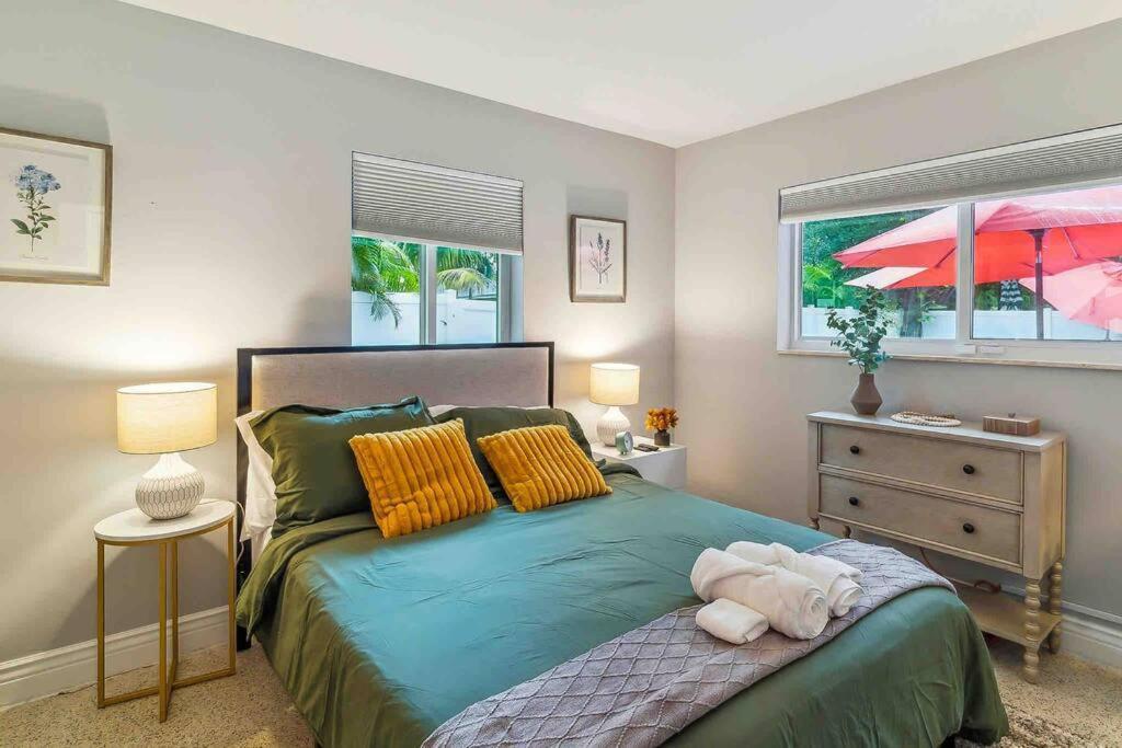 Private Oasis With Pool Near Beaches, Dining & Las Olas Fort Lauderdale Eksteriør bilde