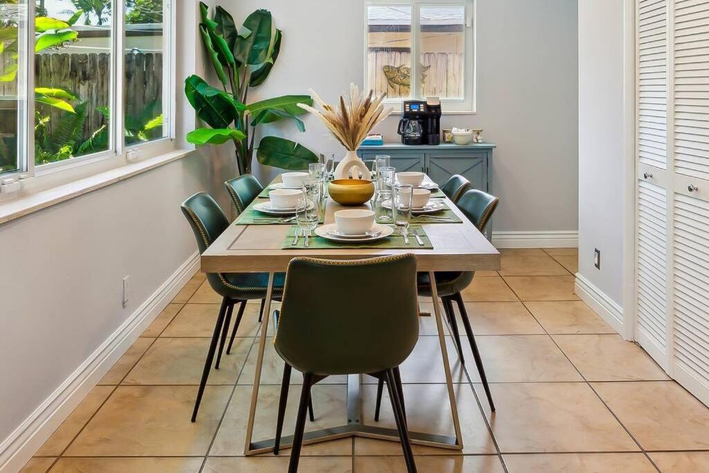 Private Oasis With Pool Near Beaches, Dining & Las Olas Fort Lauderdale Eksteriør bilde