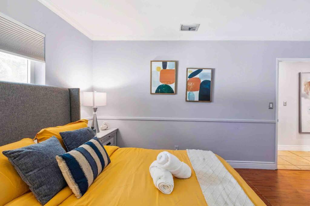 Private Oasis With Pool Near Beaches, Dining & Las Olas Fort Lauderdale Eksteriør bilde